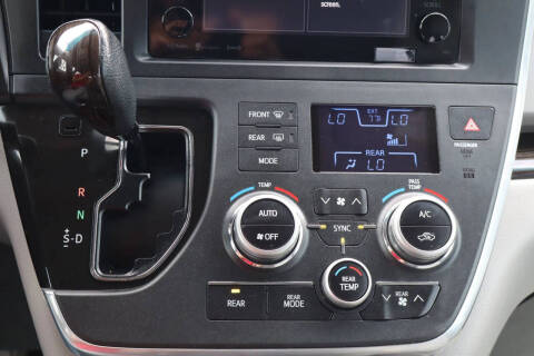 2017 Toyota Sienna