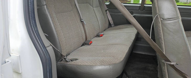 2017 Chevrolet Express LT 2500