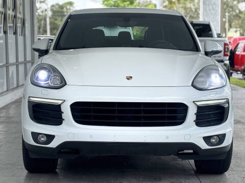 2017 Porsche Cayenne Platinum Edition