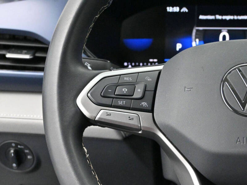 2024 Volkswagen Taos SE 4Motion