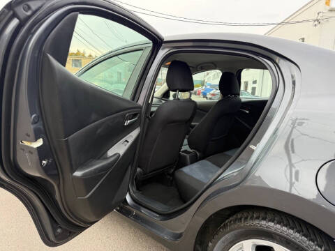 2017 Toyota Yaris iA