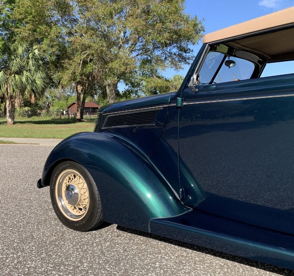 1937 Ford Cabriolet 21