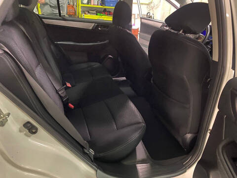 2016 Subaru Outback 2.5i Premium