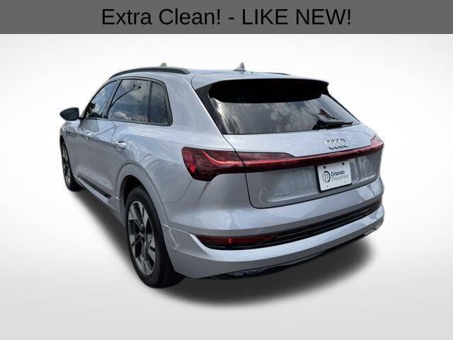 2022 Audi e-tron quattro Premium