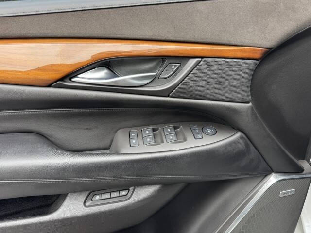 2016 Cadillac Escalade Standard