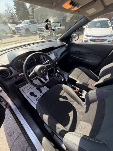 2019 Nissan Kicks S