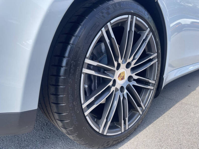 2016 Porsche Panamera