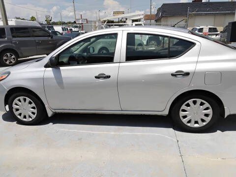 2015 Nissan Versa 1.6 S Plus