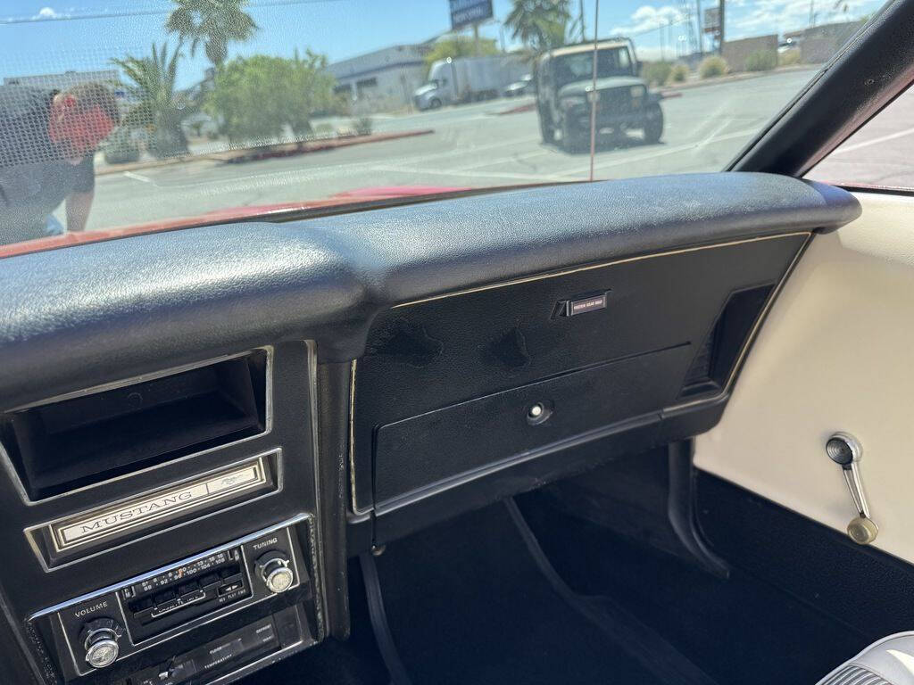 1973 Ford Mustang 16