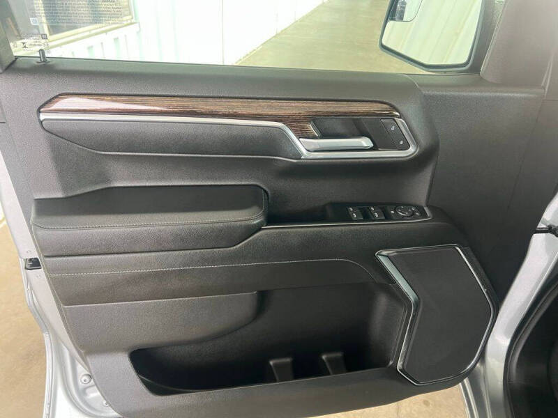 2024 GMC Sierra 1500 SLE