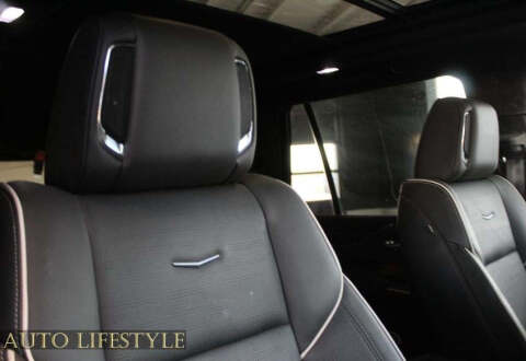 2023 Cadillac Escalade Sport