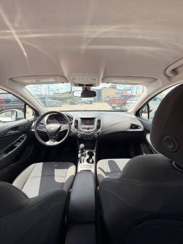 2017 Chevrolet Cruze LT Auto
