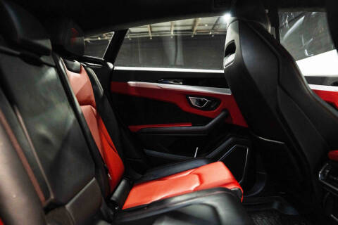 2022 Lamborghini Urus