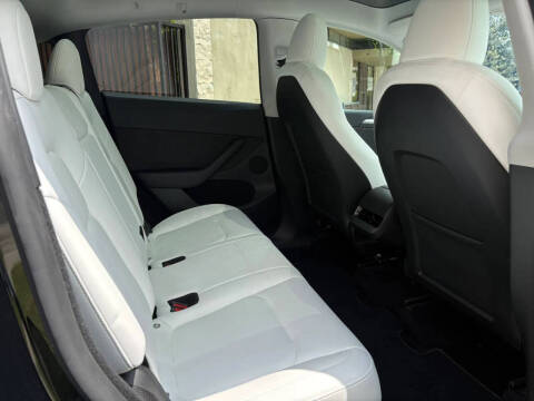 2023 Tesla Model Y Performance