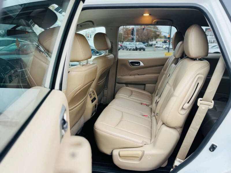 2017 Nissan Pathfinder