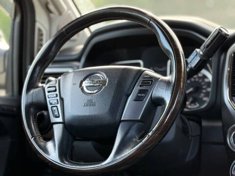 2018 Nissan Titan Platinum Reserve