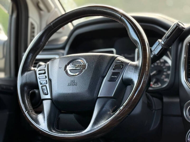 2018 Nissan Titan Platinum Reserve