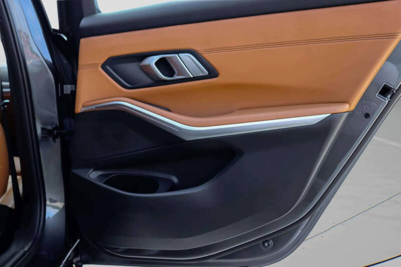 2021 BMW 3 Series 330i