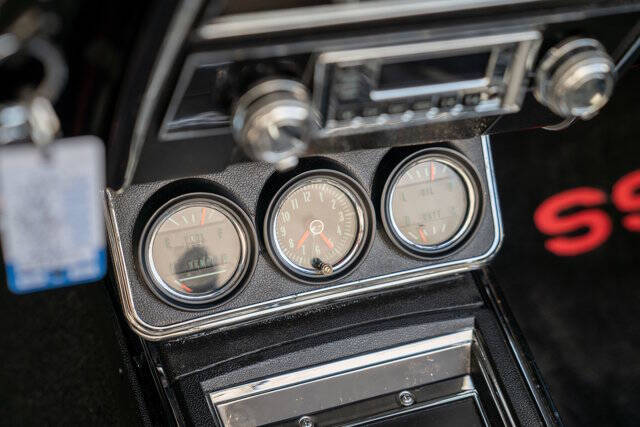 1967 Chevrolet Camaro 29