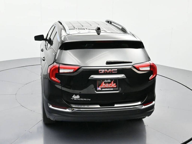2023 GMC Terrain SLT