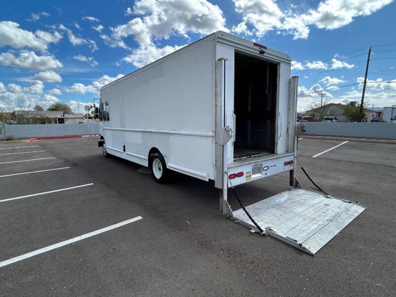 2010 Freightliner MT45 Chassis