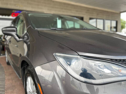 2019 Chrysler Pacifica Touring L