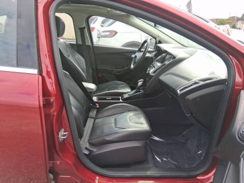 2017 Ford Focus Titanium