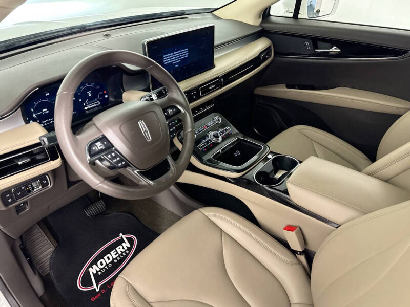 2022 Lincoln Nautilus Standard