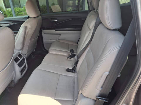 2018 Honda Pilot EX