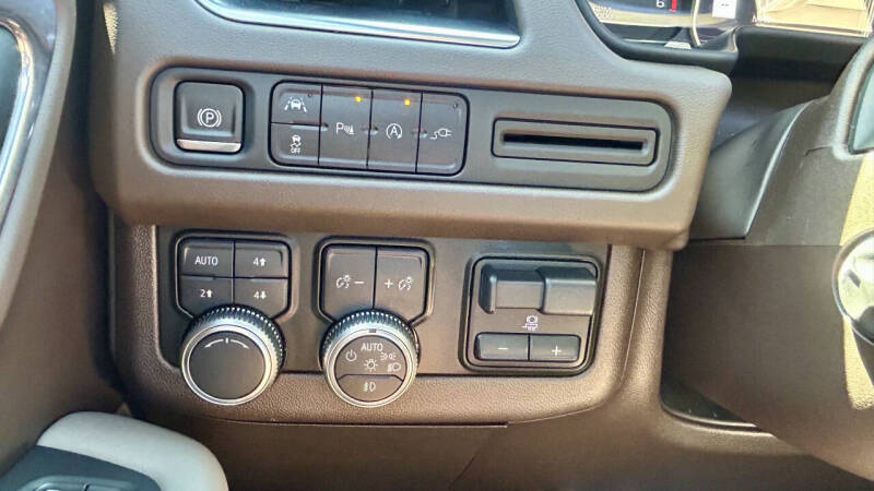 2021 GMC Yukon XL SLT