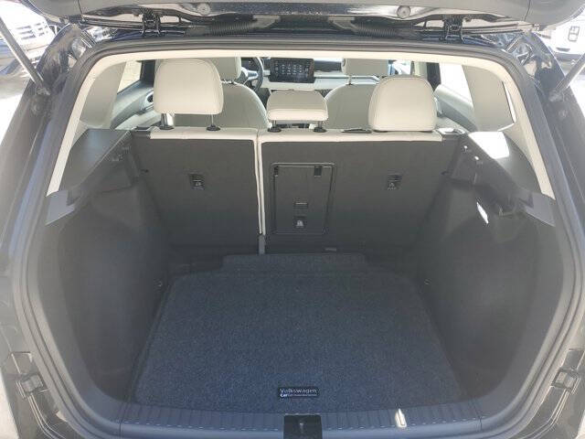 2025 Volkswagen Taos SE