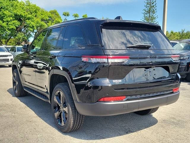 2024 Jeep Grand Cherokee Altitude