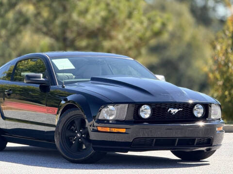 2007 Ford Mustang GT Deluxe