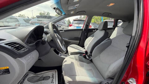2013 Hyundai Accent GS