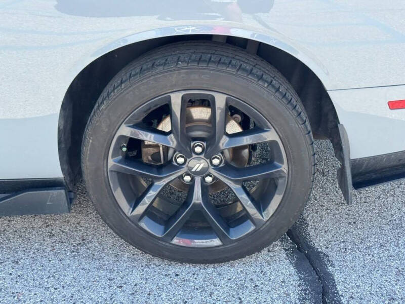 2022 Dodge Challenger SXT