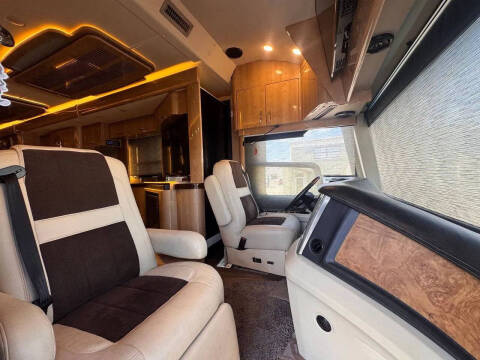 2018 Freightliner XCM Chassis
