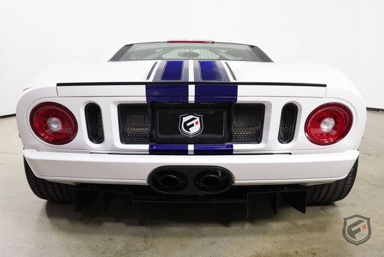 2005 Ford GT