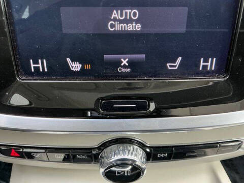 2020 Volvo S60 T6 Momentum