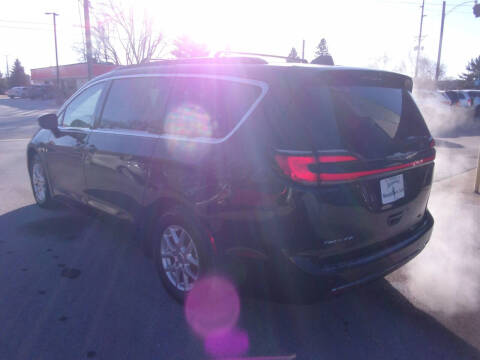 2022 Chrysler Pacifica Touring L