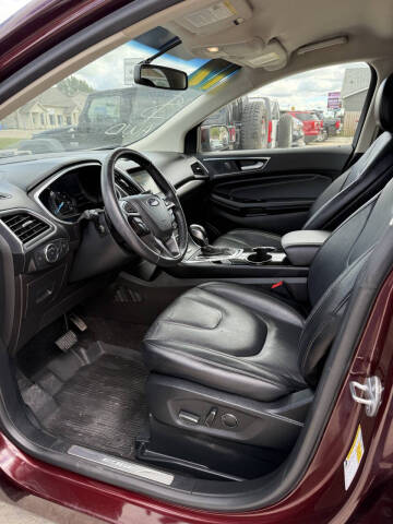 2017 Ford Edge Titanium