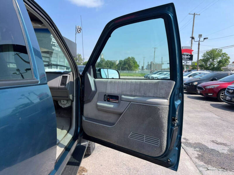 1994 GMC Suburban K2500