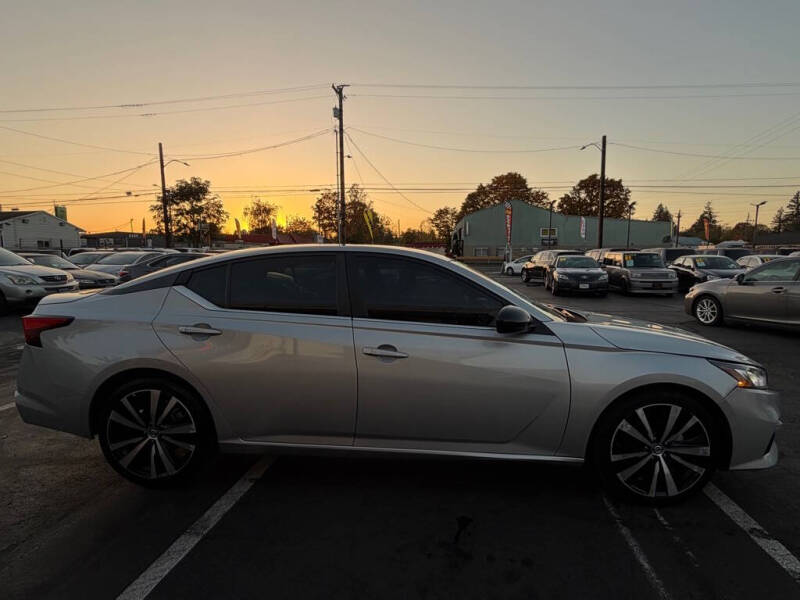 2021 Nissan Altima 2.5 SR