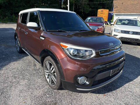 2017 Kia Soul +