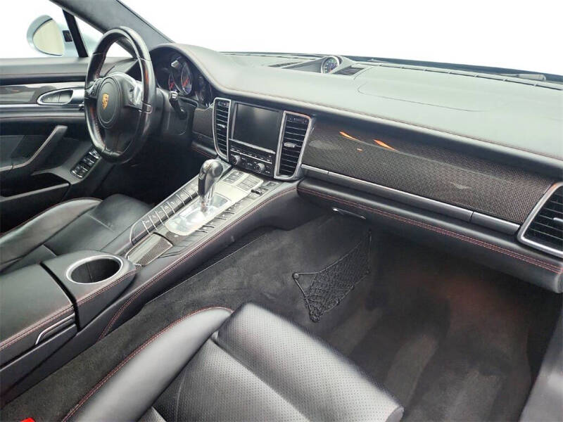 2015 Porsche Panamera GTS