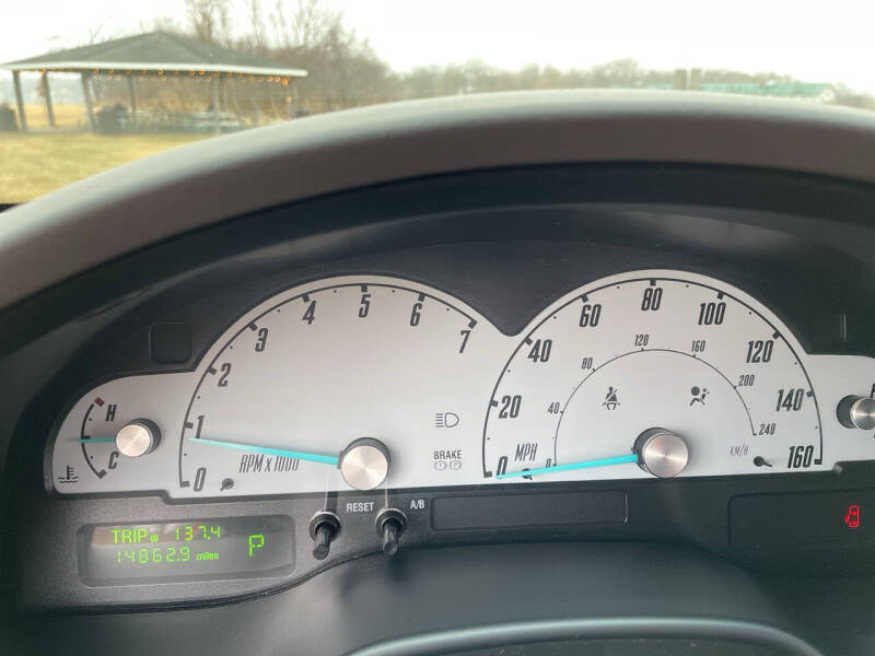 2002 Ford Thunderbird Deluxe
