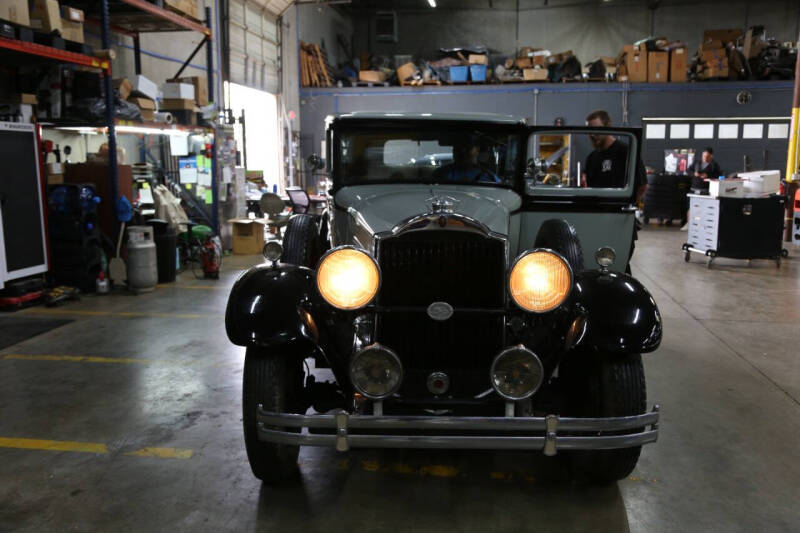 1929 Packard 8 LIMOUSINE