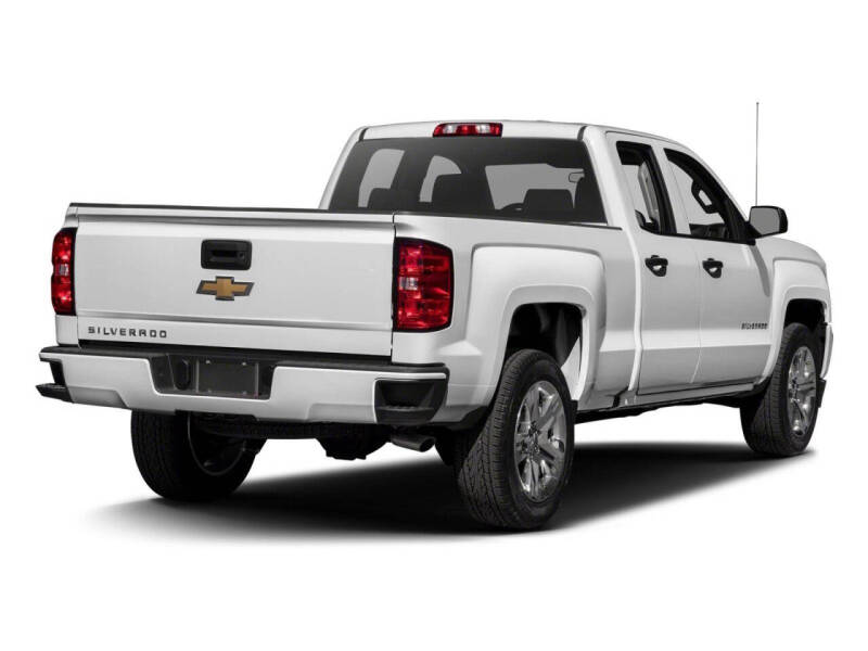 2017 Chevrolet Silverado 1500 Custom