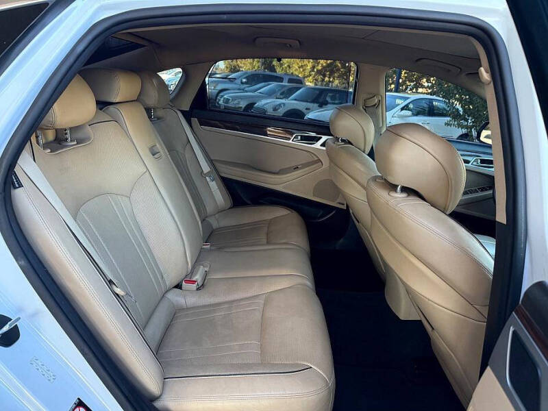 2015 Hyundai Genesis 3.8L