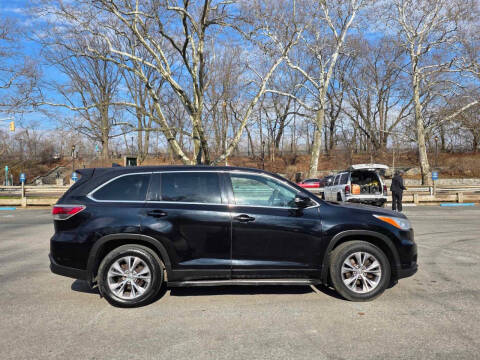 2015 Toyota Highlander LE Plus