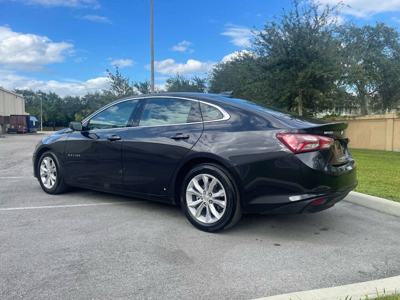 2022 CHEVROLET Malibu Sedan - $18,900